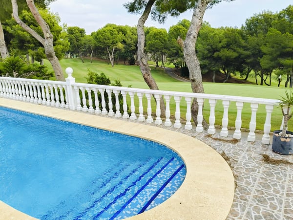 House in Los Dolses - view 1