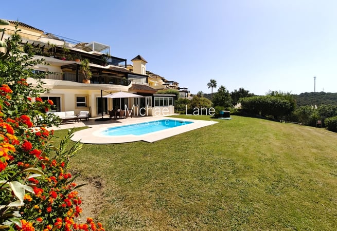 House in San Roque Club - view 1