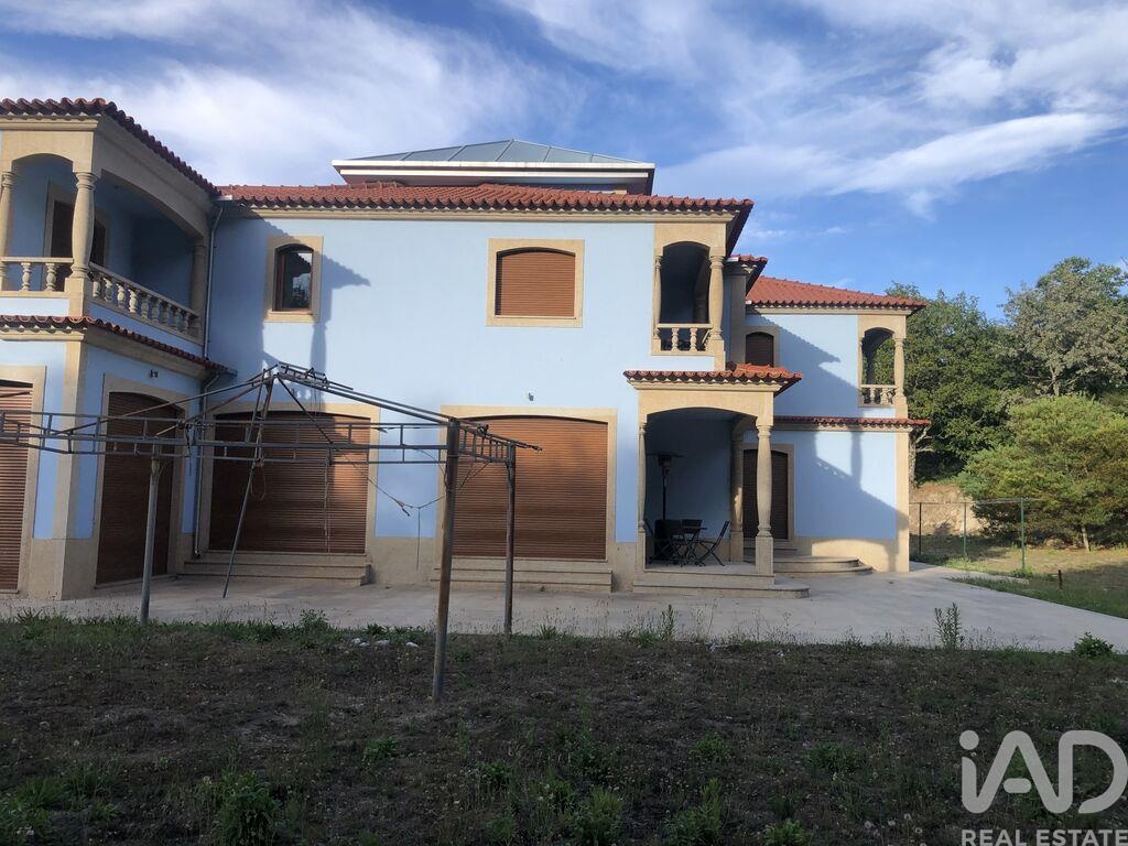 House in Campelo - Image 3