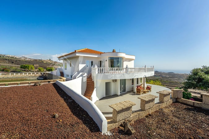 Villa in San Miguel de Abona - view 1