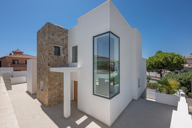 Villa in Malaga - view 1