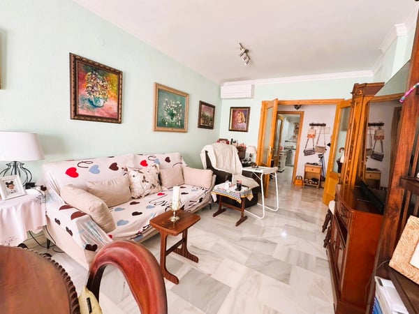 Apartment in San Francisco - view 1