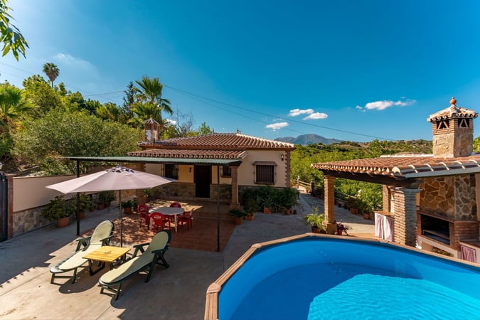 Villa in Coin - view 1