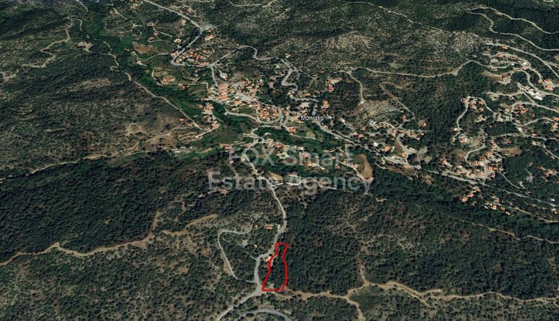 Land in Moniatis - view 1