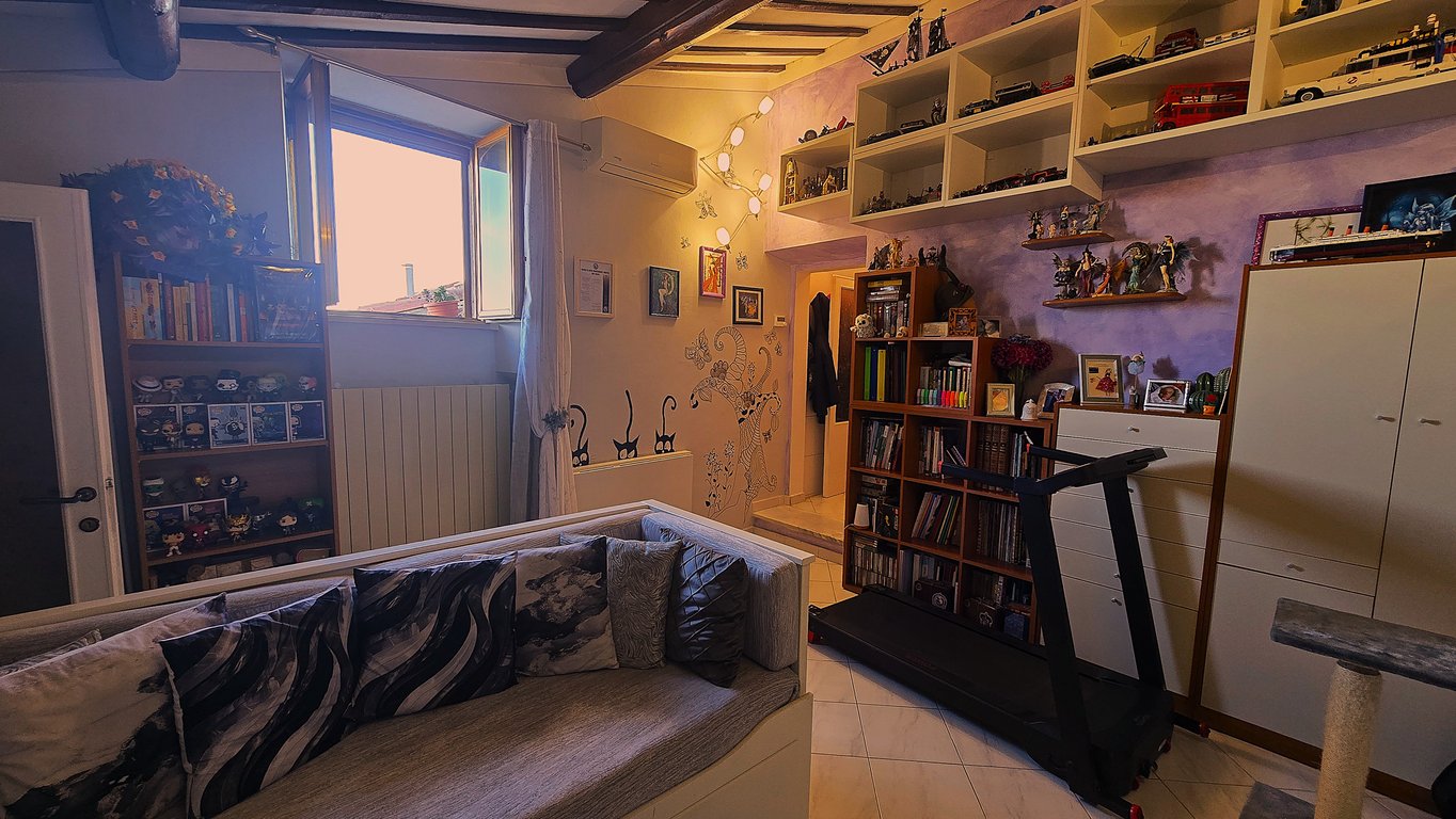 House in Volterra - Image 5