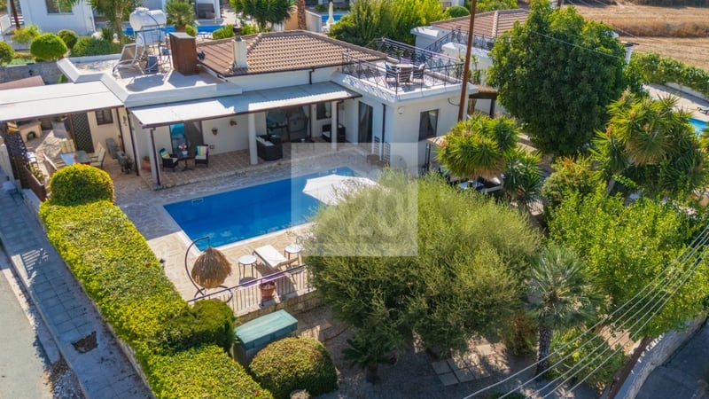 House in Pano Akourdaleia - view 1