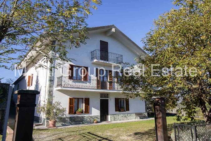 House in Turpino - view 1