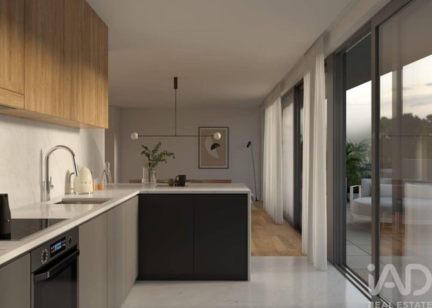 Apartment in Paranhos - view 1