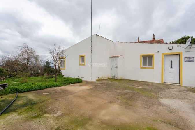 Villa in Ameixial - view 1