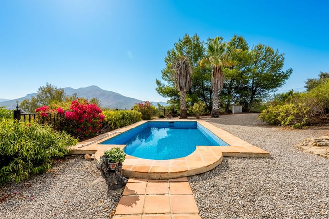 Villa in Coin - view 1