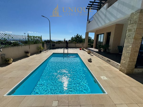 House in Pegeia - view 1