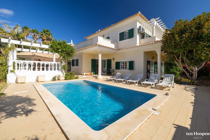 Villa in Luz - view 1