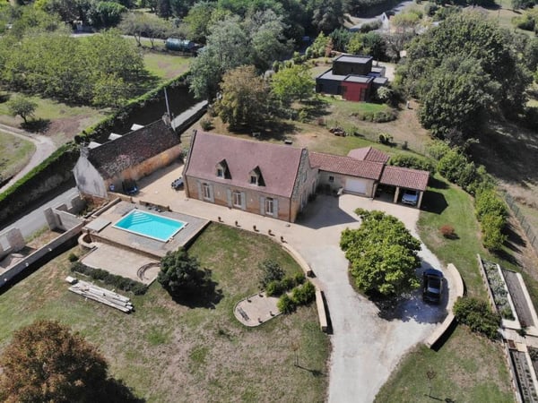 House in Sarlat-la-Caneda - view 1