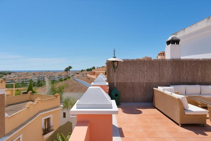 Villa in Atalaya Isdabe - view 1