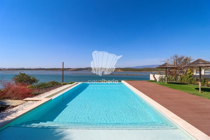 House in Mexilhoeira Da Carregacaco - view 1