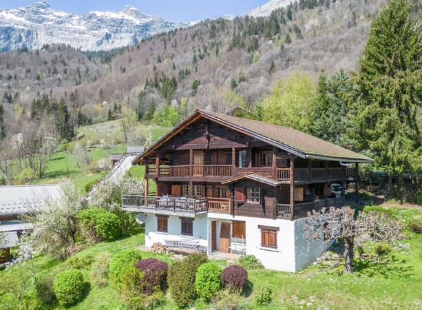 Chalet in Chamonix-Mont-Blanc - view 1