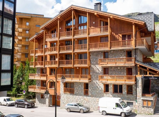 Apartment in Les Bruyeres - view 1