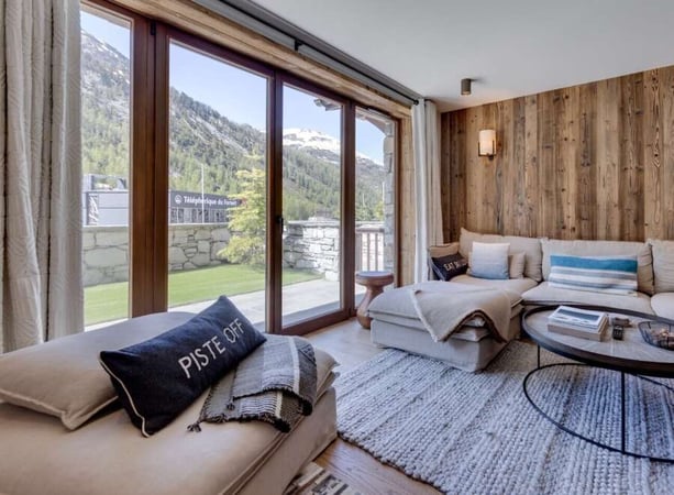 Apartment in Val-d'Isere - view 1