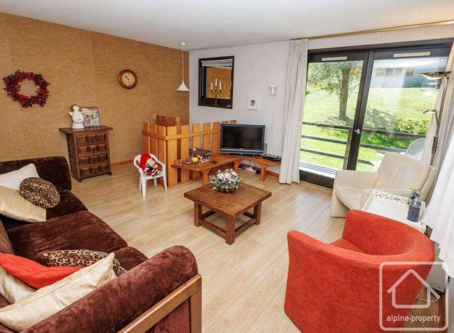 Apartment in Saint-Jean-d'Aulps - Image 2