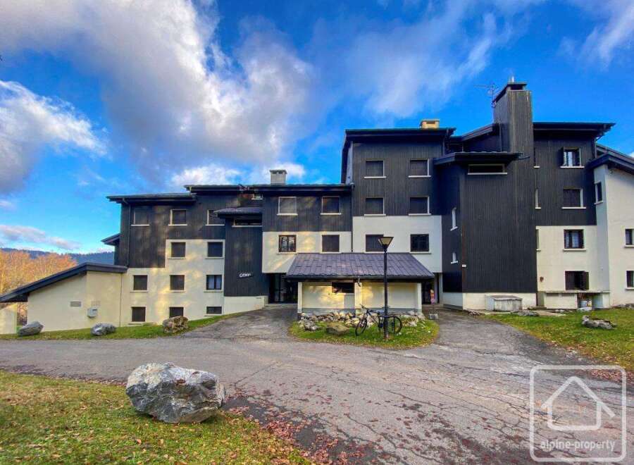 Apartment in Araches-la-Frasse - Image 3