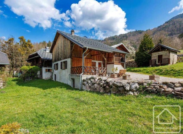 House in Le Biot - view 1