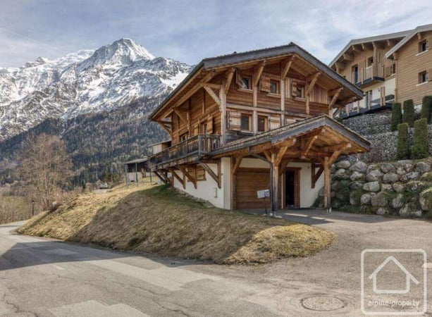House in Les Houches - view 1