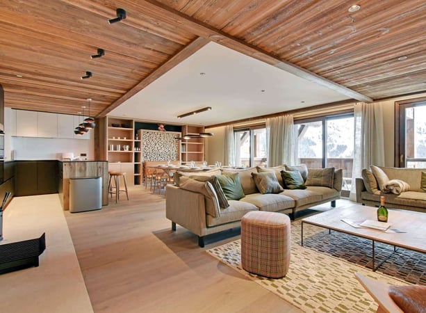 House in Les Allues - view 1