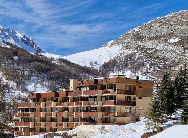 Apartment in Val-d'Isere - view 1