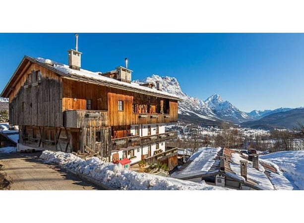 Apartment in Cortina d'Ampezzo - view 1