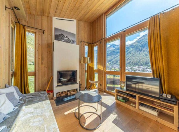 Apartment in Val-d'Isere - view 1