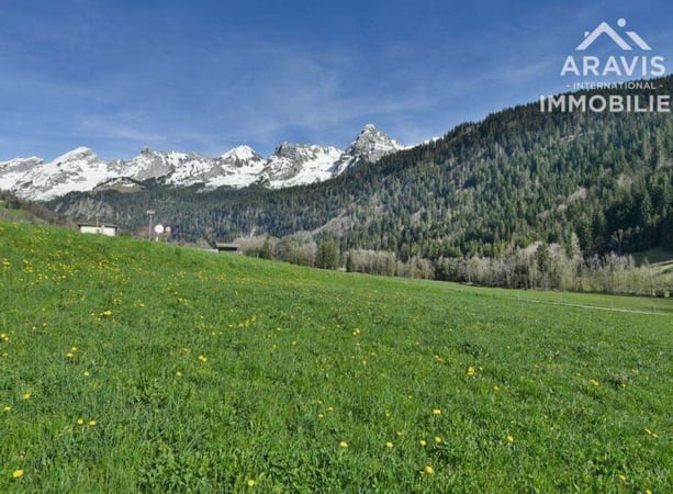 House in Le Plan - view 1