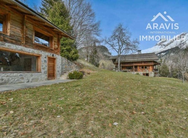 Villa in Le Plan - view 1