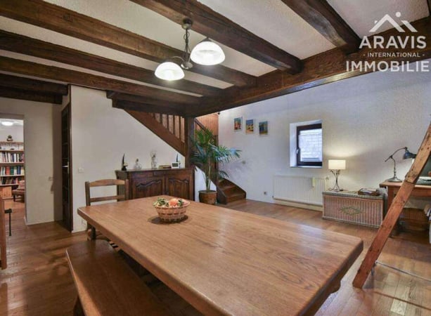 Villa in Bredannaz - view 1