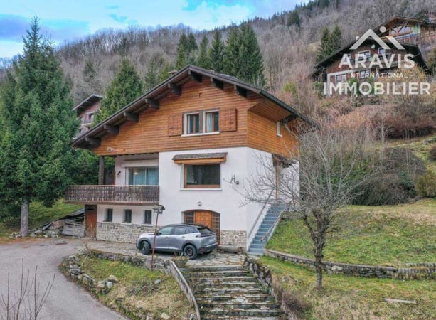 Villa in Le Grand-Bornand - view 1