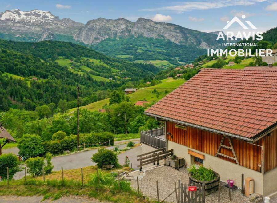 Villa in Manigod - Image 2