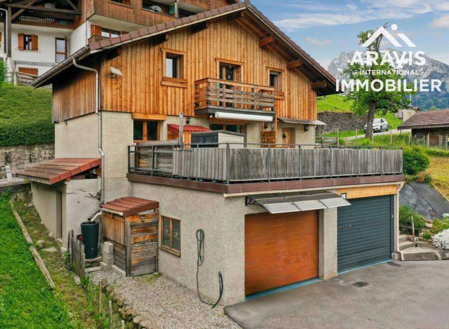 Villa in Manigod - Image 2