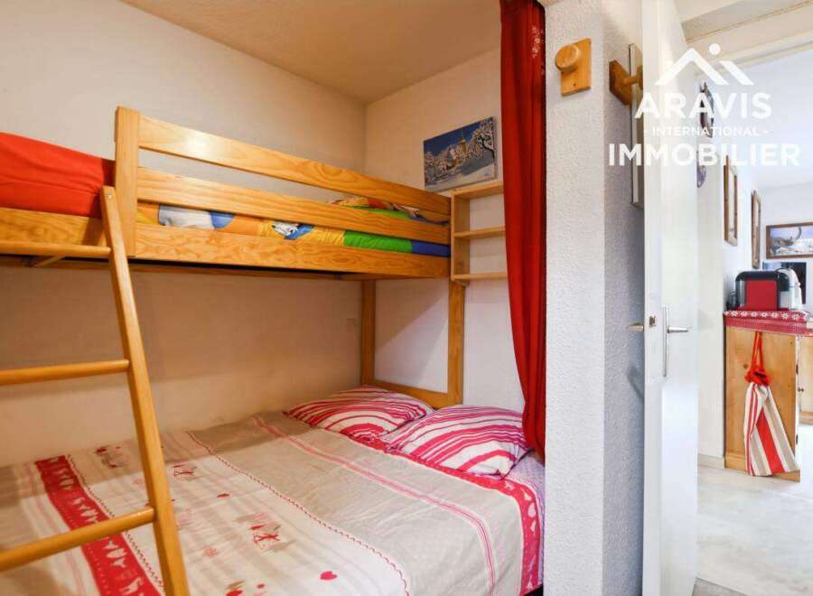 Apartment in La Clusaz - Image 3