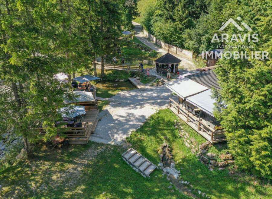 Villa in Thones - Image 3