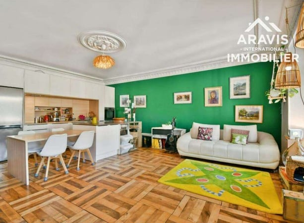 Apartment in Thones - view 1