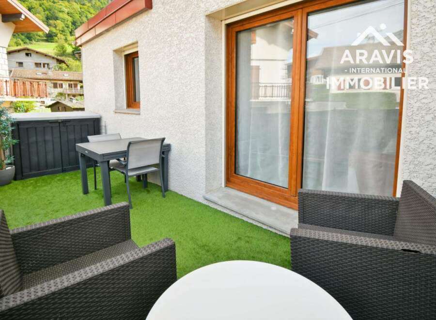 Apartment in Thones - Image 5