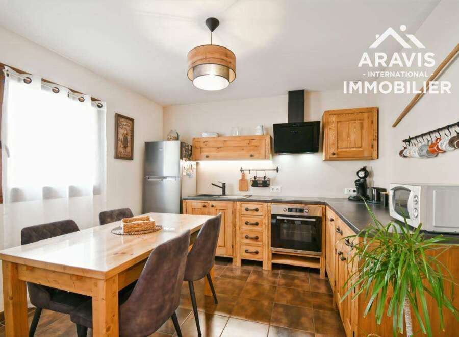 Apartment in Thones - Image 3