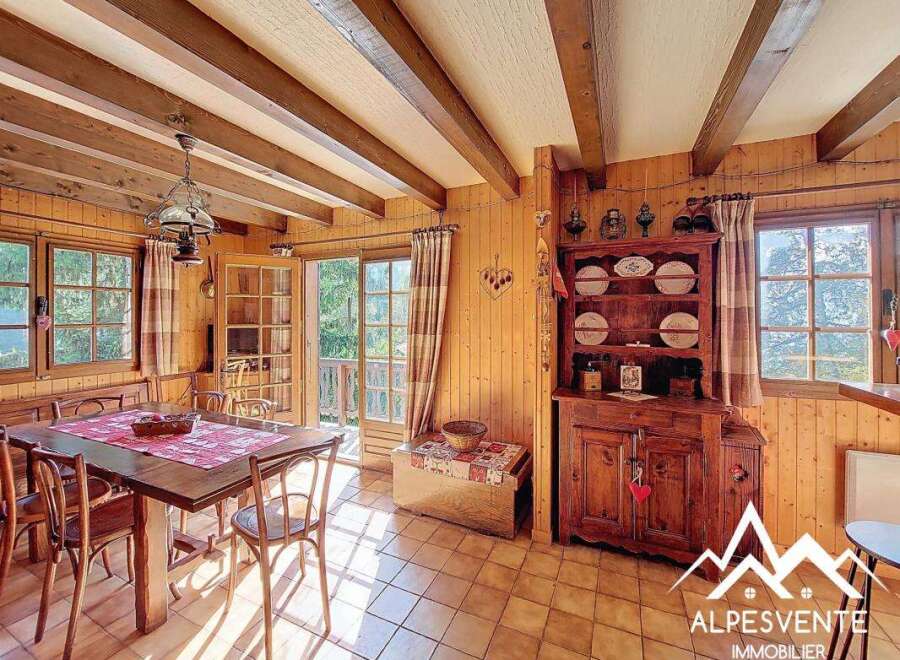 House in Le Biot - Image 2