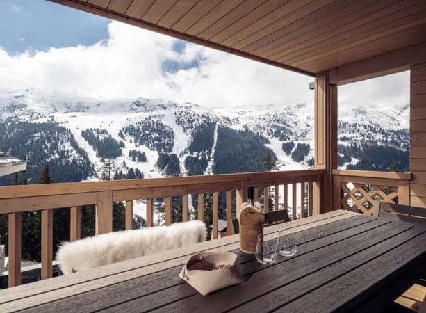 Apartment in Les Allues - view 1