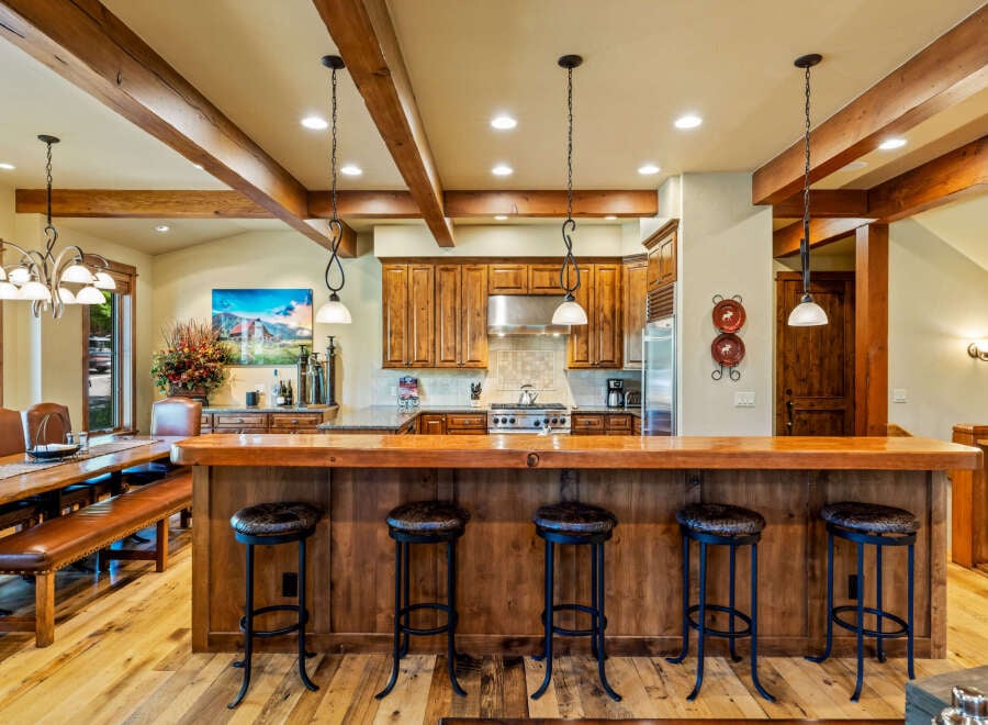 House in City of Steamboat Springs - Image 5