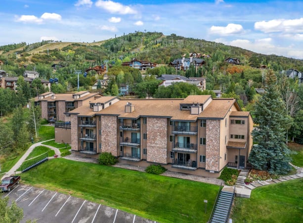 House in Steamboat II - view 1