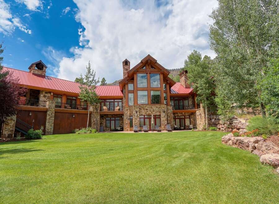 House in Cascade - Image 3