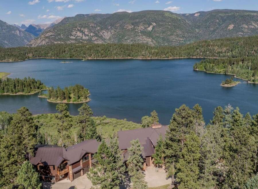 House in Cascade - Image 5