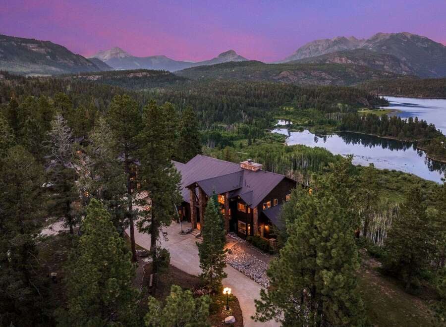 House in Cascade - Image 4