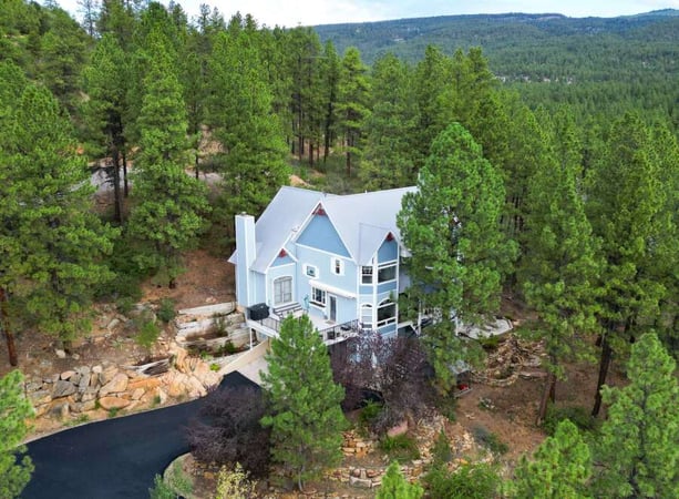 House in La Plata County - view 1
