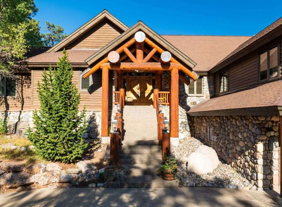 House in La Plata County - Image 3